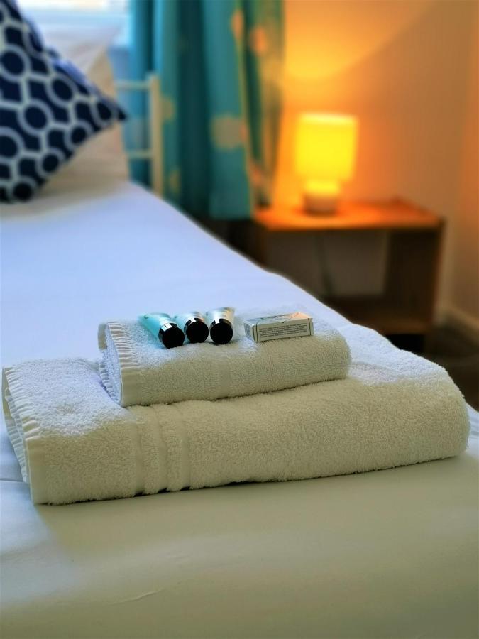 Marina Living With Parking, Balcony, Quiet And Secure Apartment Brighton Exterior foto