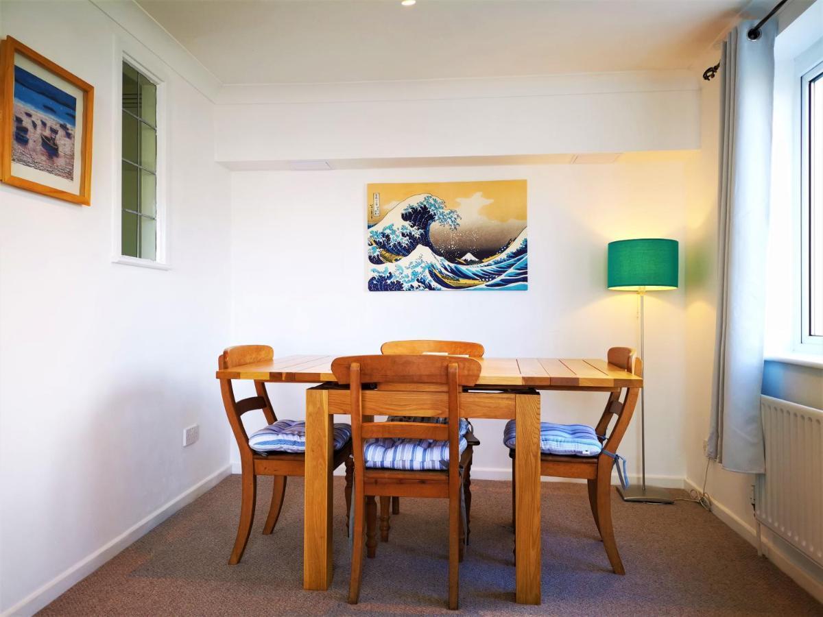 Marina Living With Parking, Balcony, Quiet And Secure Apartment Brighton Exterior foto