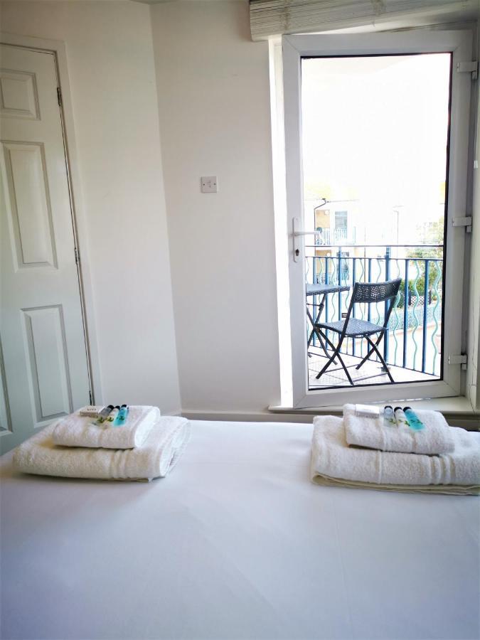 Marina Living With Parking, Balcony, Quiet And Secure Apartment Brighton Exterior foto